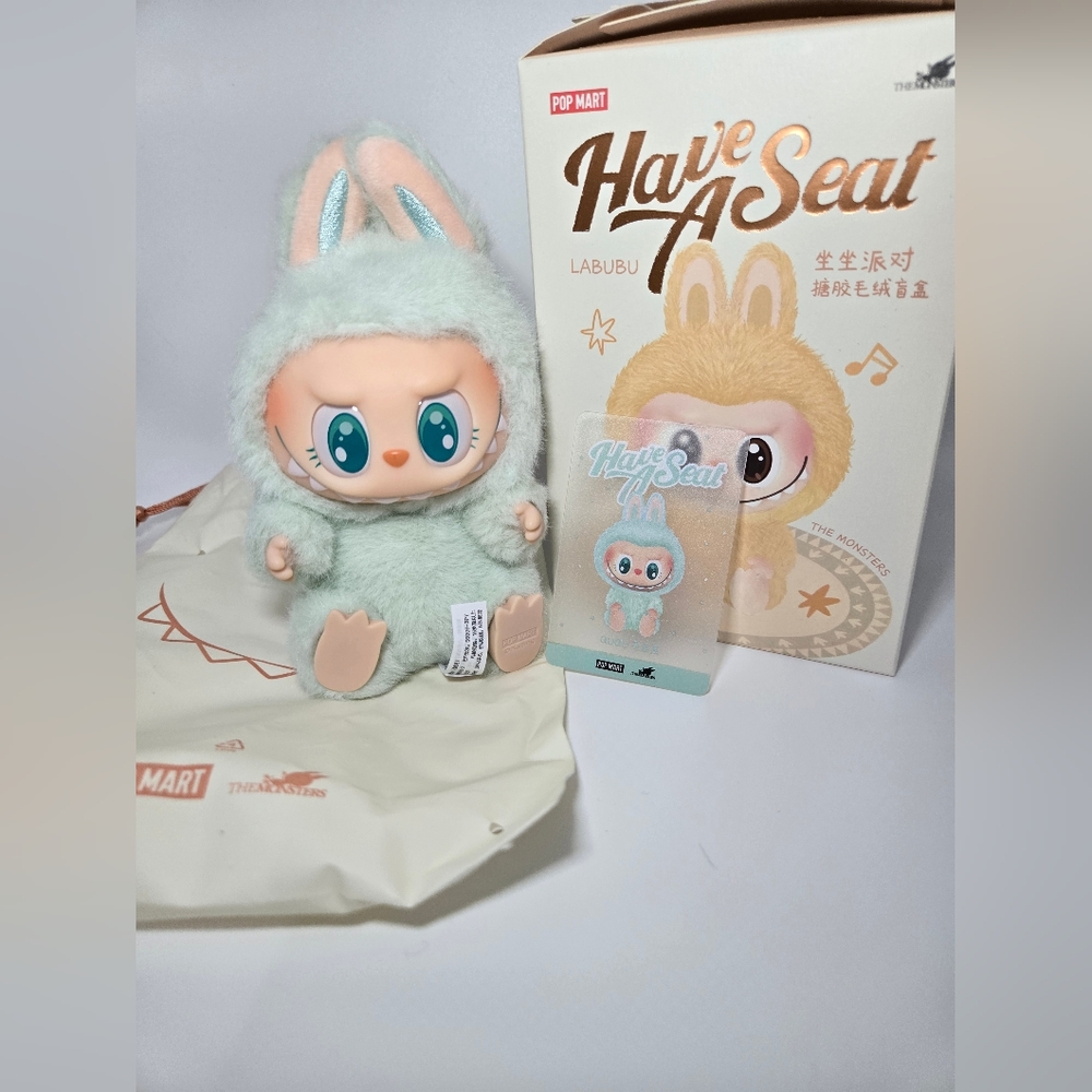 100% Authentic 🪑 Pop Mart Labubu “QuQu” – Have a Seat Series